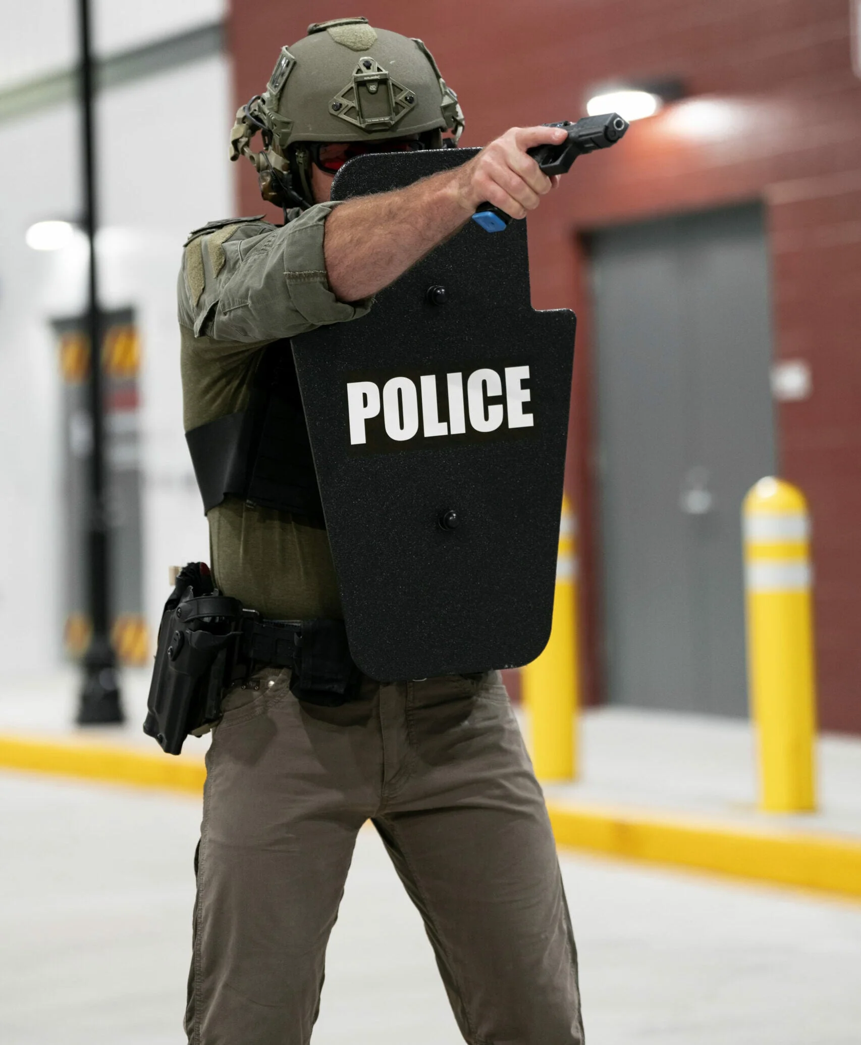 Caliber Armor PRO Series IIIA-HG2 Shield with Pivot Handle - Image 12